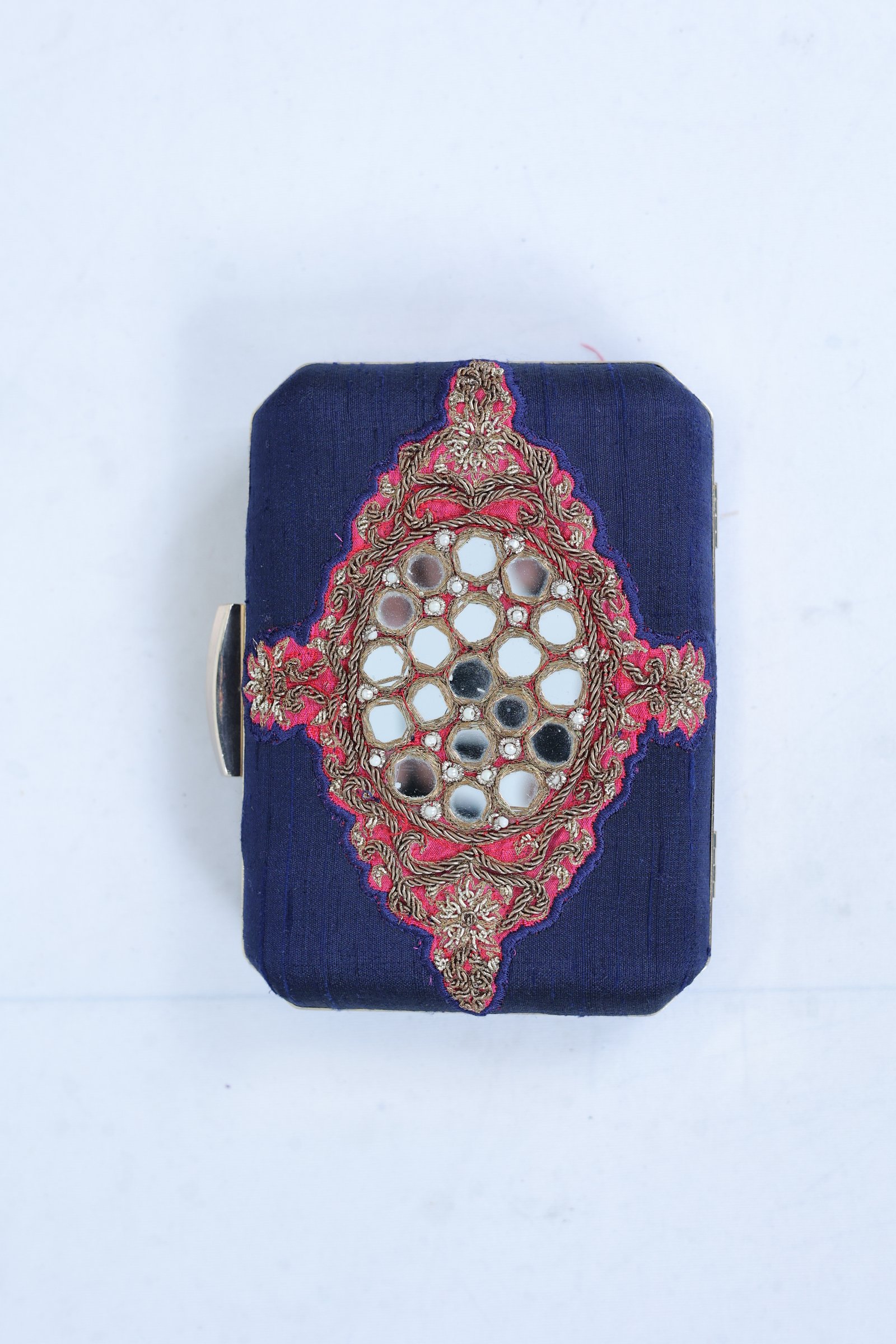 Box clutches 4